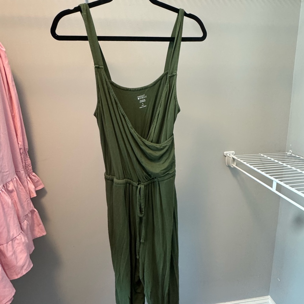 Green Sleeveless Jumpsuit